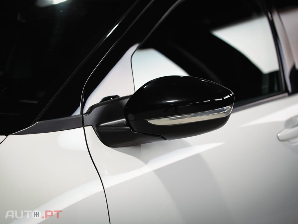 Citroen C4 Cactus BlueHDi 120 Stop&Start EAT6 C-SERIES