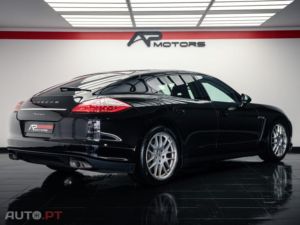 Porsche Panamera Standard