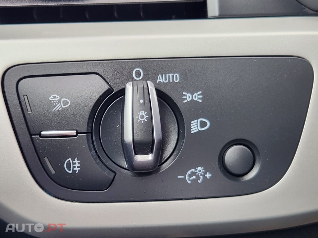 Audi A4 Avant 40 TDI S line S tronic