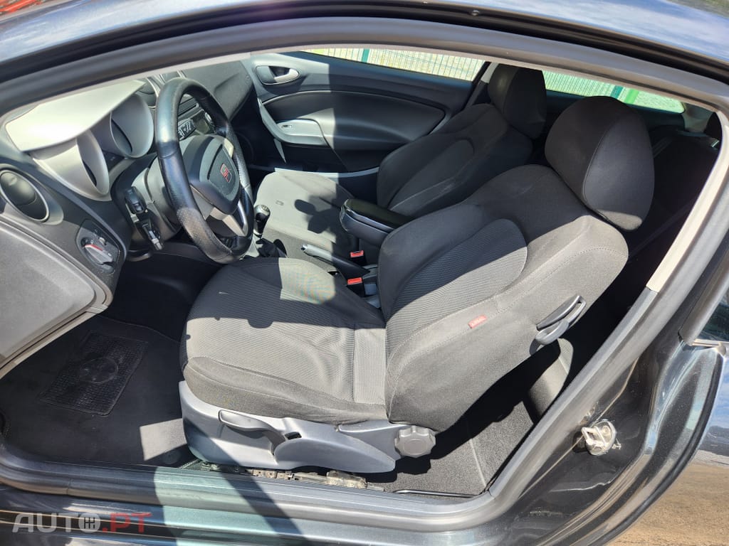 Seat Ibiza SC 1.6 TDi DPF