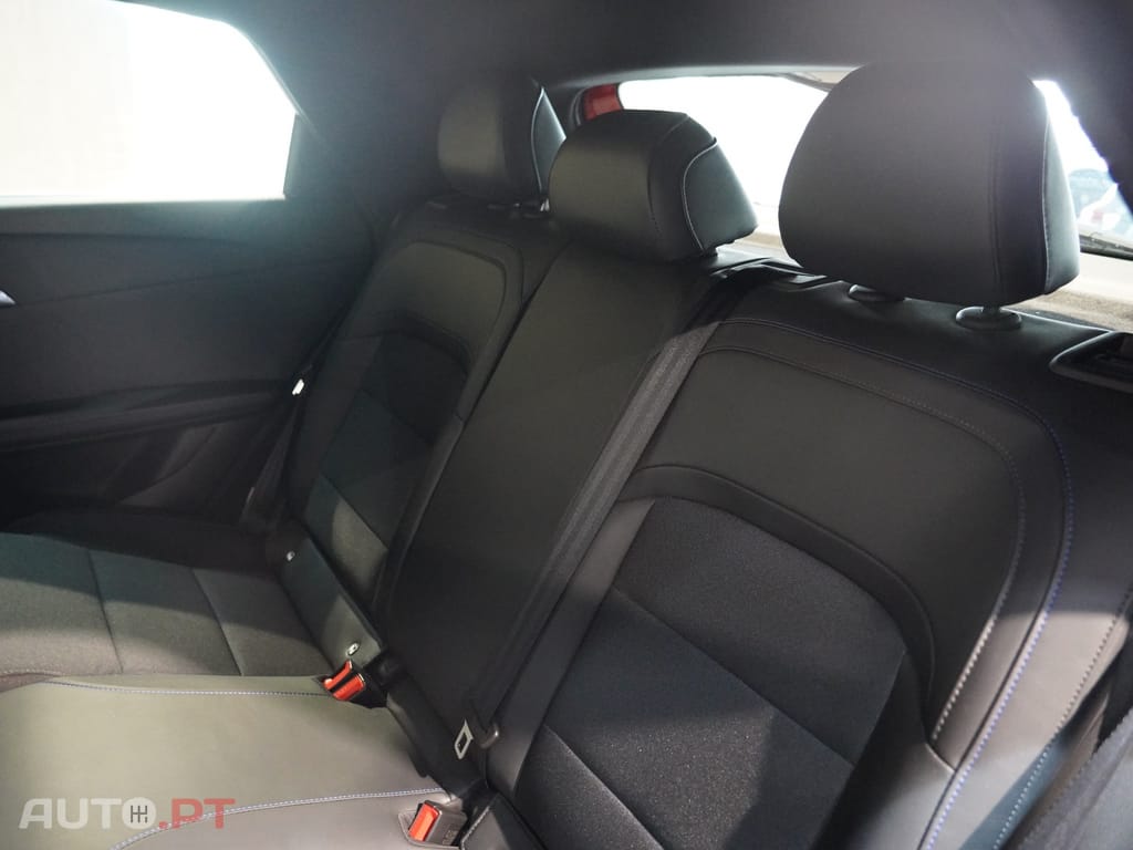 MG MG4 64 kWh Luxury