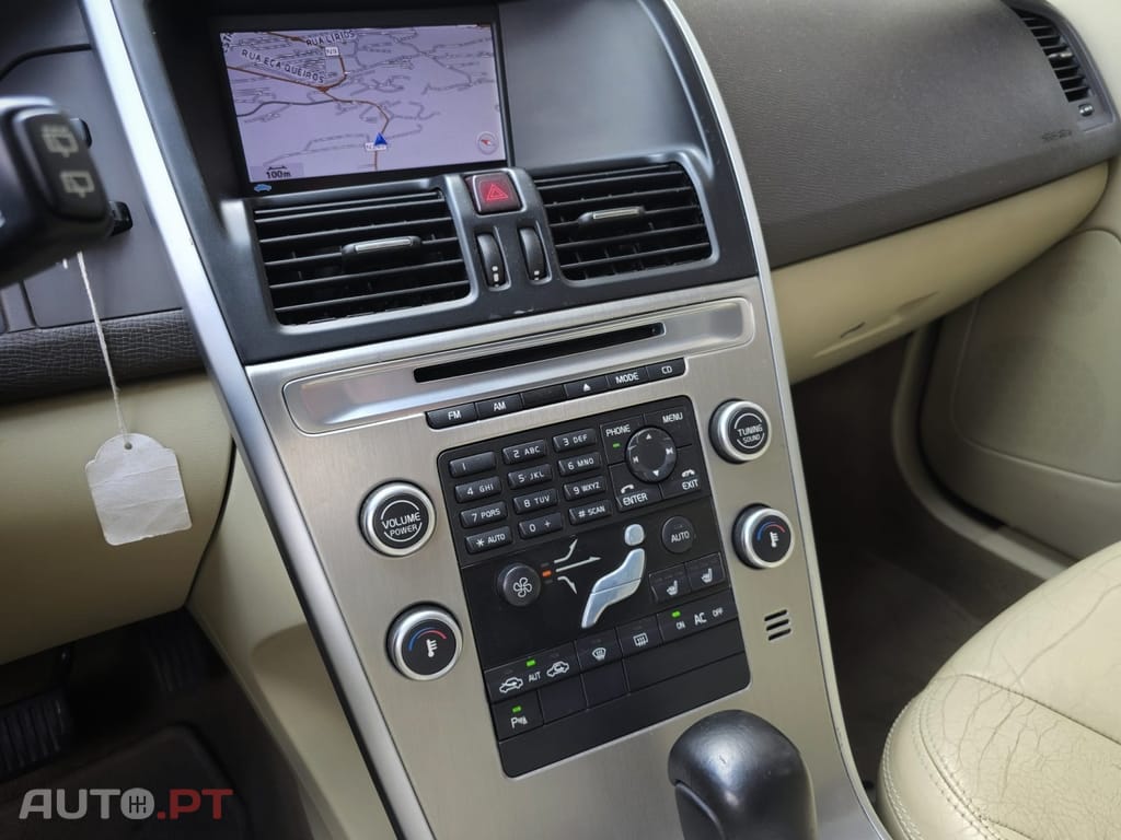 Volvo XC60 2.4 D Momentum Geartronic