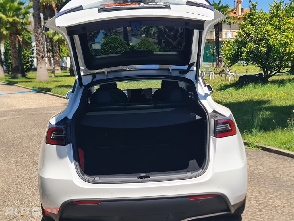 Tesla Model Y Performance Tração Integral