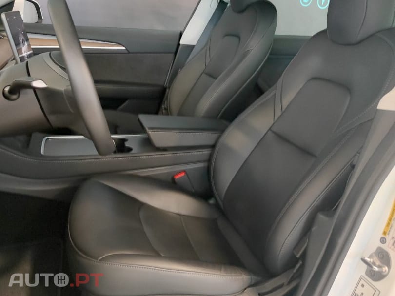 Tesla Model 3 Standard Range Plus RWD