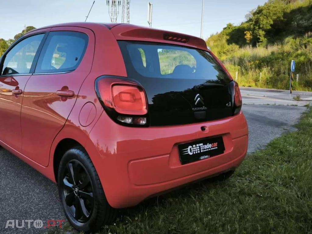 Citroen C1 1.2 VTi Shine