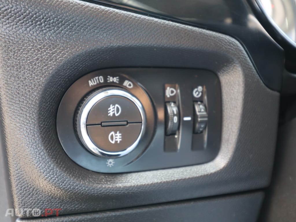 Opel Corsa 1.2 Direct Injection Turbo Edition
