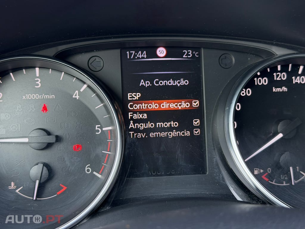 Nissan Qashqai 1.6 dCi Tekna Premium Pele Preta Xtronic