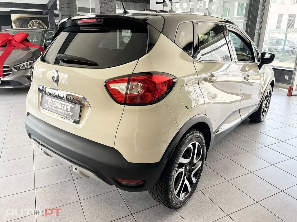 Renault Captur 1.2 TCe Exclusive EDC