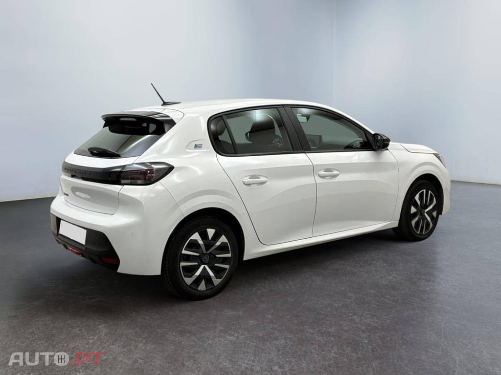 Peugeot E-208 50 kWh Active