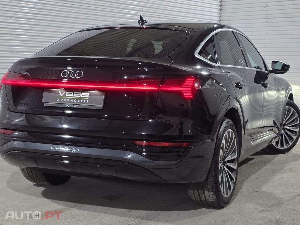 Audi Q8 E-Tron 55 quattro Advanced