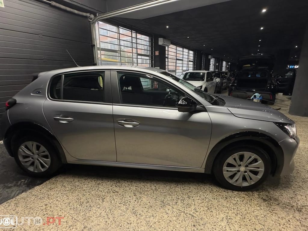 Peugeot E-208 50 kWh Active Pack