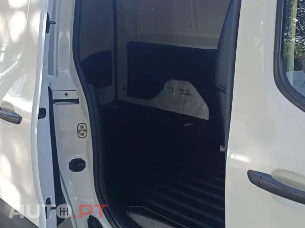 Peugeot Partner 1.5 BlueHDi Pro Longa
