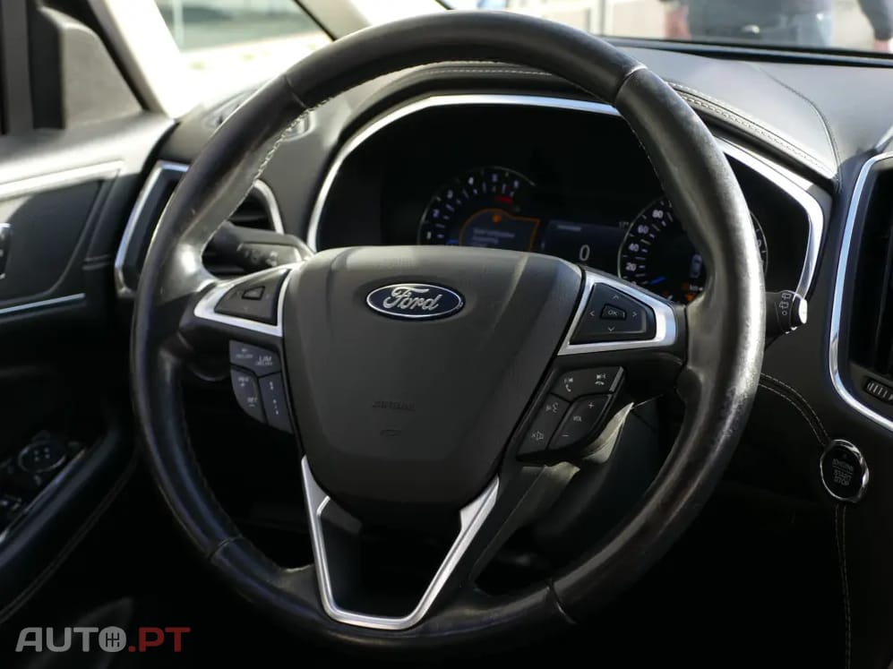 Ford S-Max 2.0 TDCi Vignale Powershift