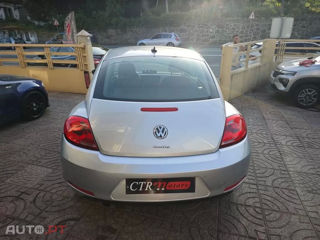 Volkswagen Beetle 1.6 TDi Design