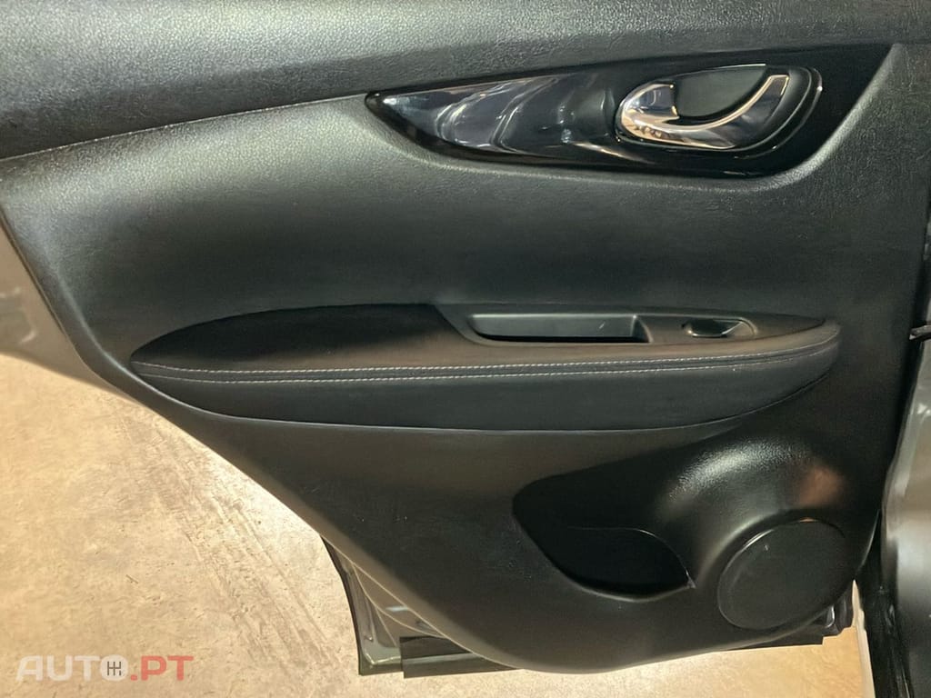 Nissan Qashqai 1.2 DIG-T Acenta Connect