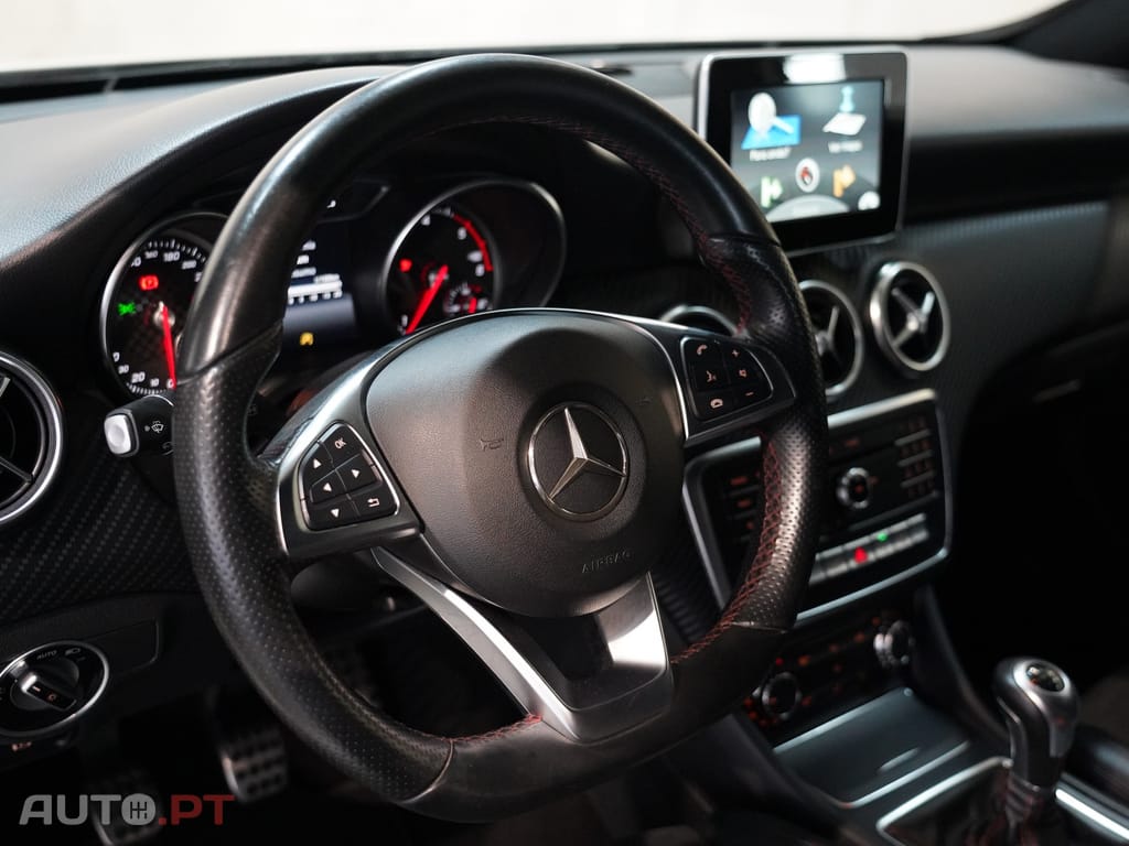 Mercedes-Benz A 160 d AMG Line