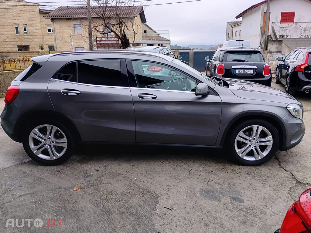 Mercedes-Benz GLA 180 pack amg