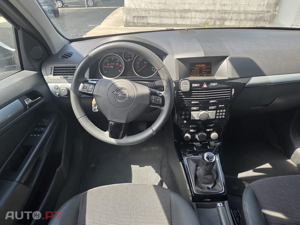 Opel Astra 1.7 CDTi Selection Business