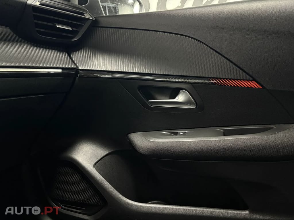 Peugeot 208 PureTech 100 Active