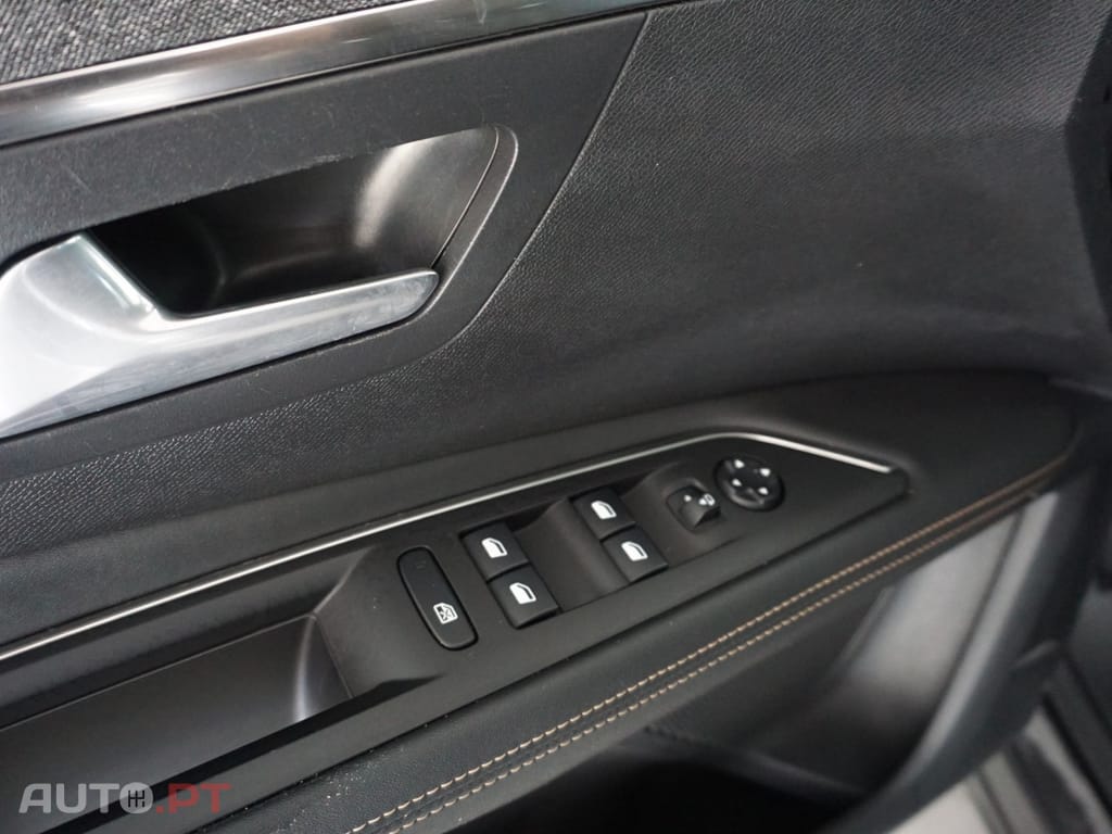 Peugeot 3008 1.5 BlueHDi GT Line EAT8