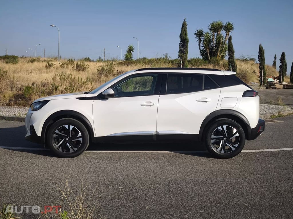 Peugeot 2008 PureTech 130 EAT8 Allure