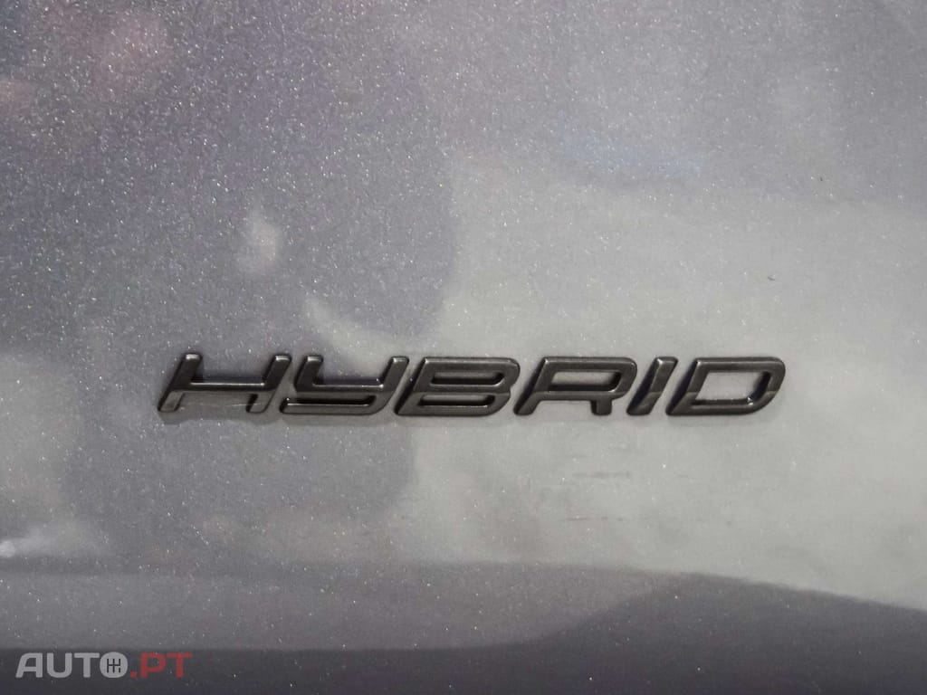 Peugeot 2008 1.2 Hybrid Allure e-DCS6