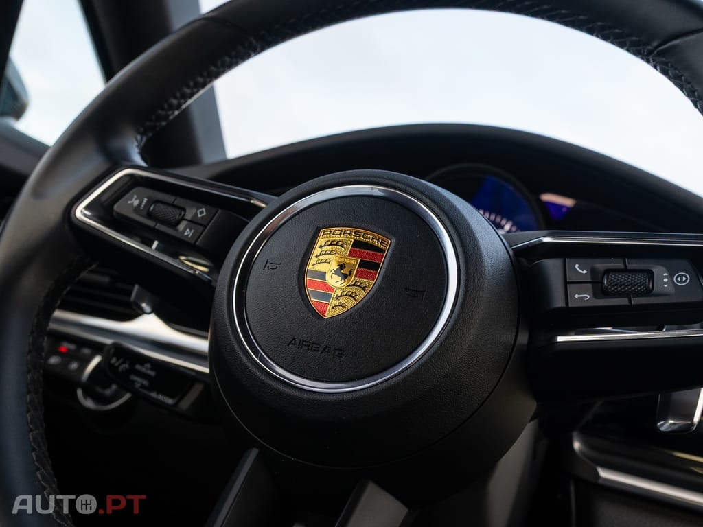 Porsche Panamera 4