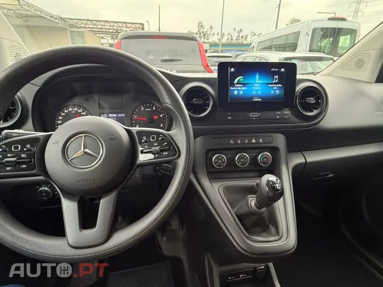 Mercedes-Benz Citan Outro
