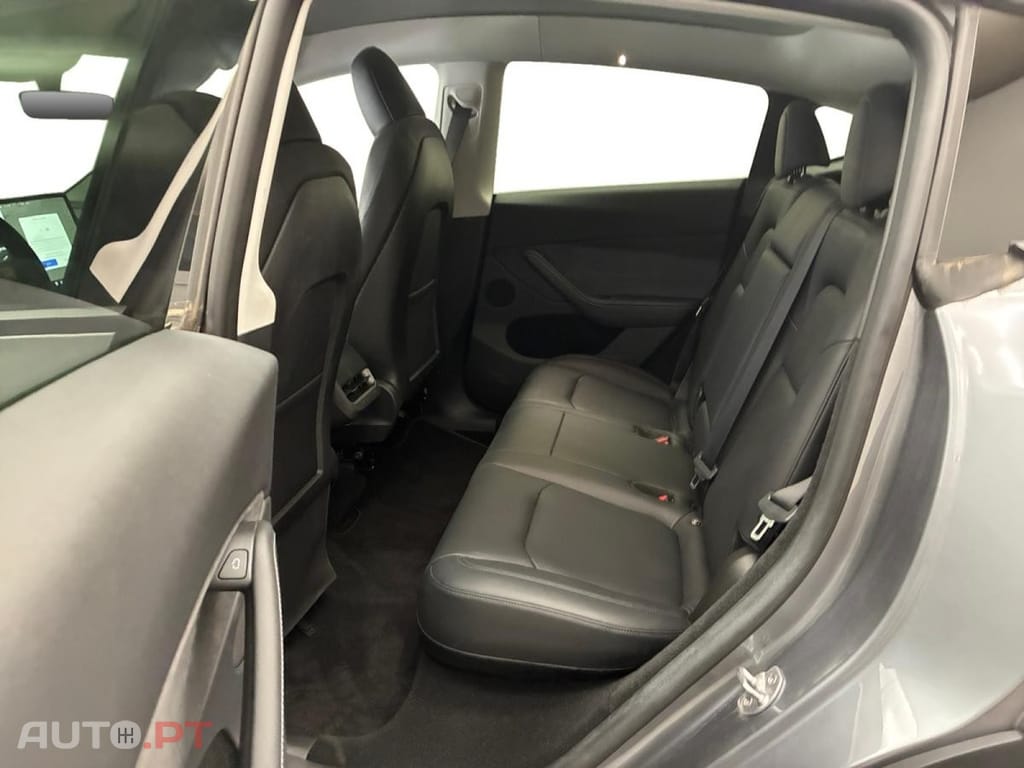 Tesla Model Y Long Range Dual Motor AWD