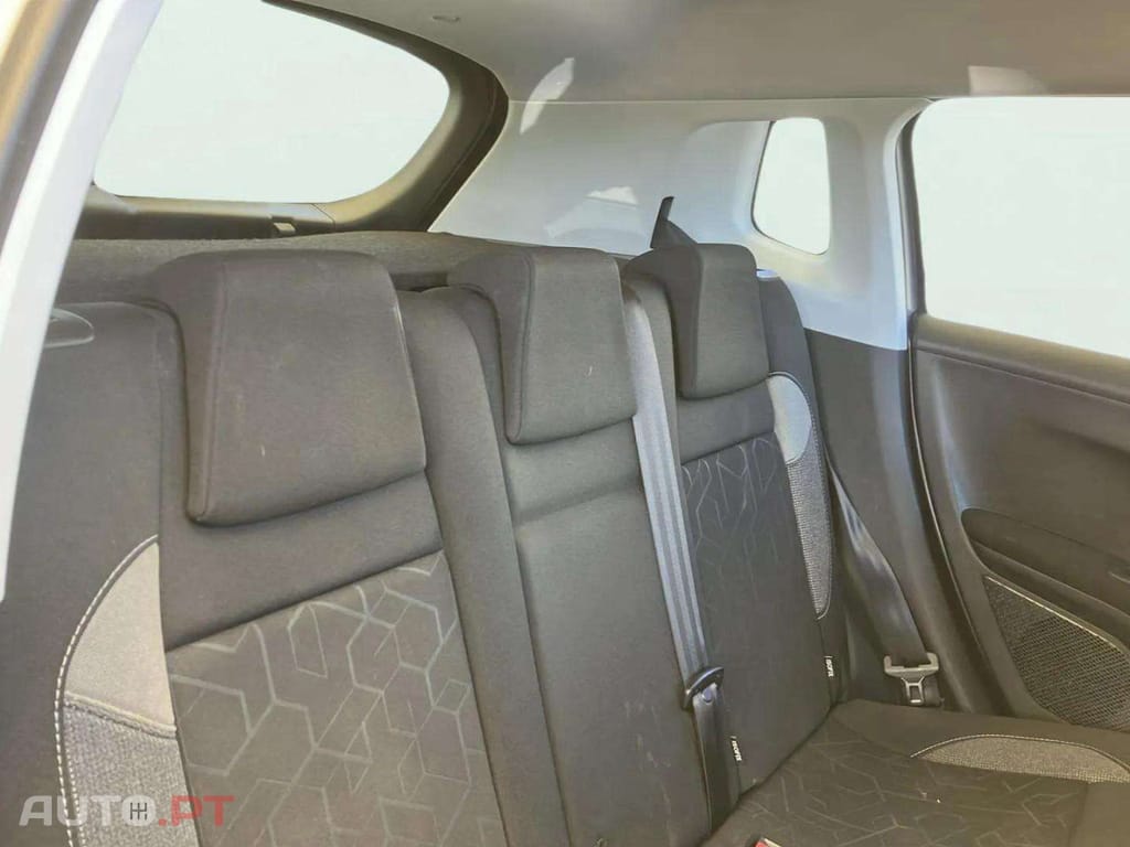 Peugeot 2008 1.2 PureTech Style