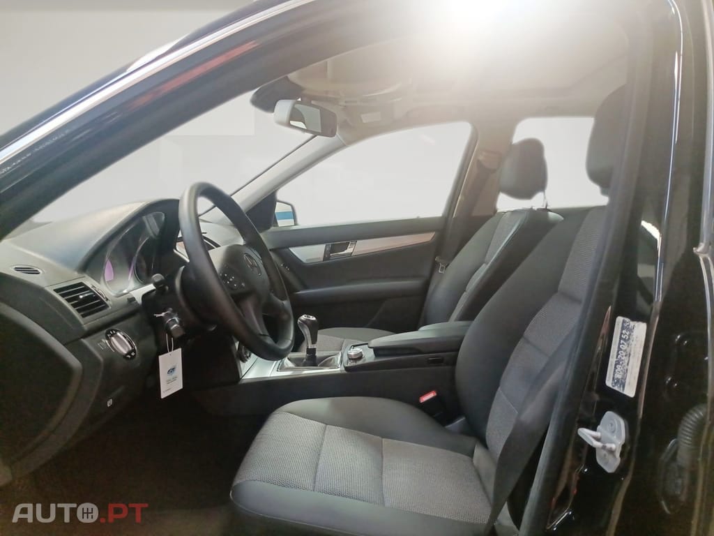 Mercedes-Benz C 220 CDi Classic BlueEfficiency