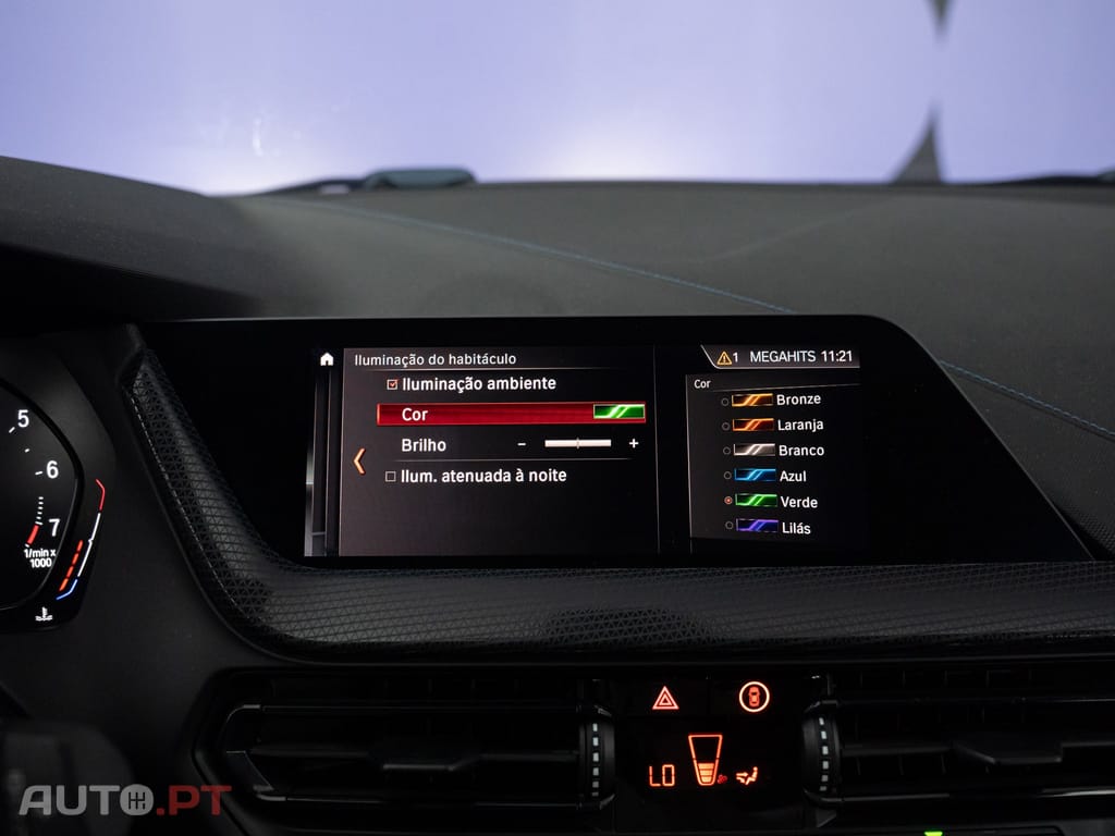 BMW 118 i Pack Desportivo M Auto
