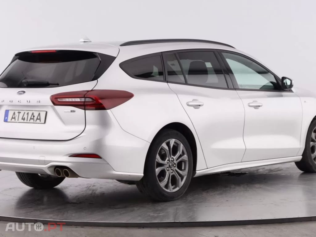 Ford Focus SW 1.0 EcoBoost MHEV ST-Line Design SIP