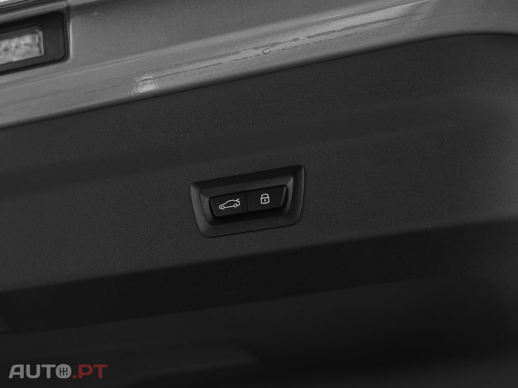 BMW iX2 xDrive30 Pack Desportivo M Pro