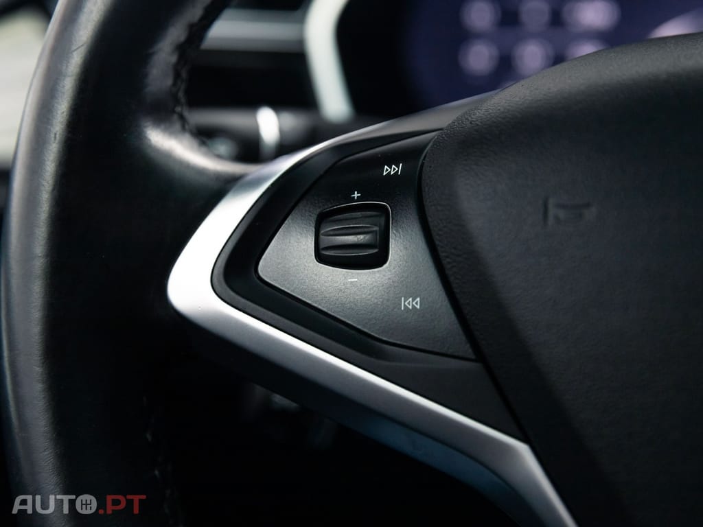 Tesla Model X 75