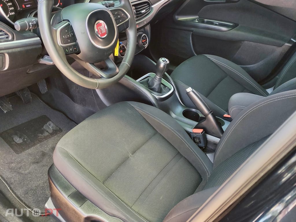 Fiat Tipo 1.3 M-Jet Lounge