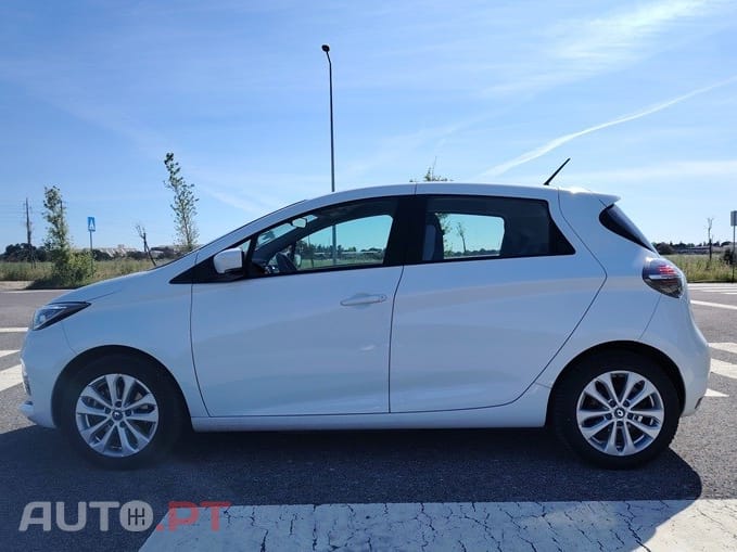 Renault Zoe (c/bateria) 52kwh experience + assentos aquecido + extras