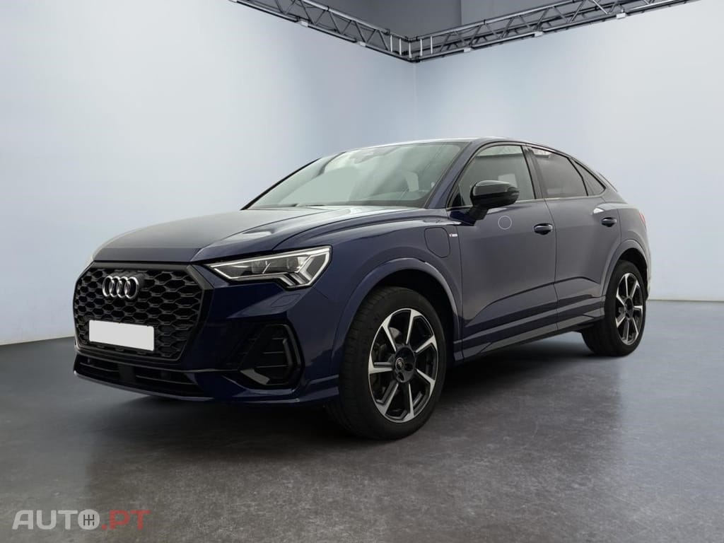 Audi Q3 45 TFSIe S line S tronic