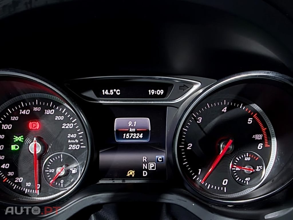 Mercedes-Benz CLA 200 d AMG