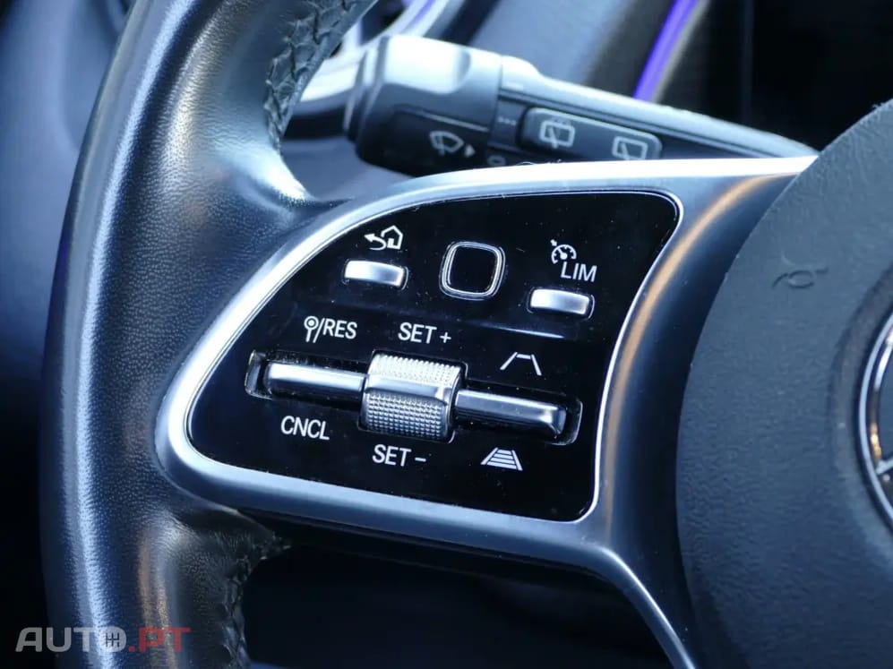 Mercedes-Benz EQB 300 4Matic