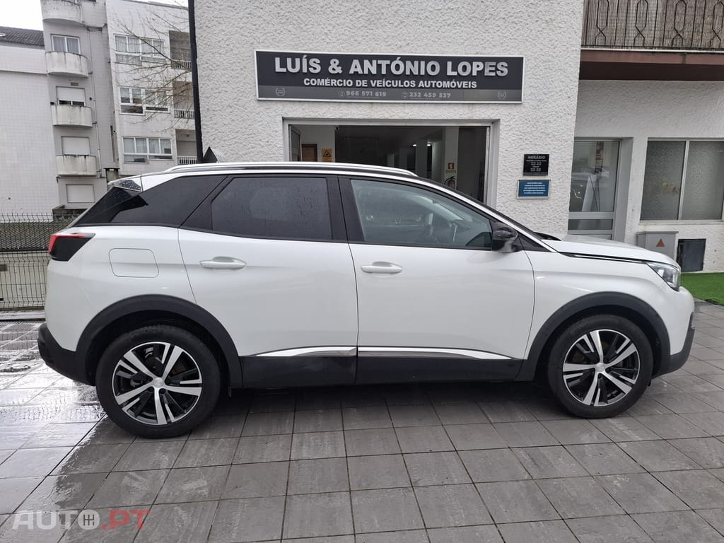 Peugeot 3008 1.2 PureTech Allure Pack