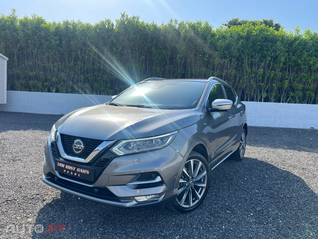 Nissan Qashqai 1.3 DIG-T Tekna Bose