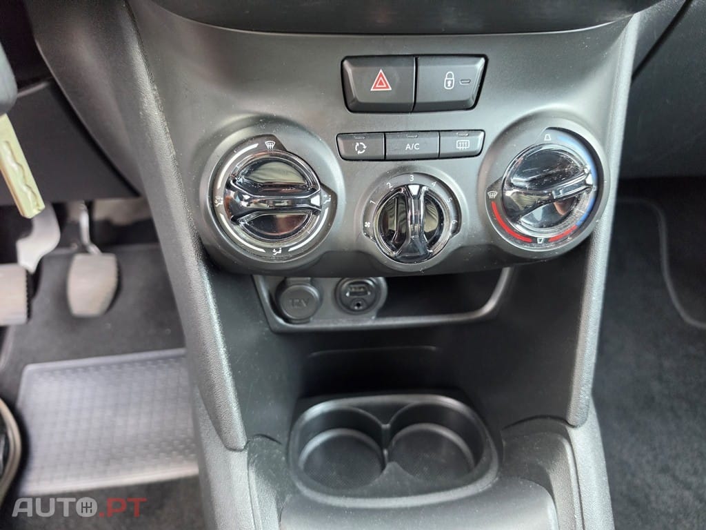 Peugeot 208 82 VTI Style
