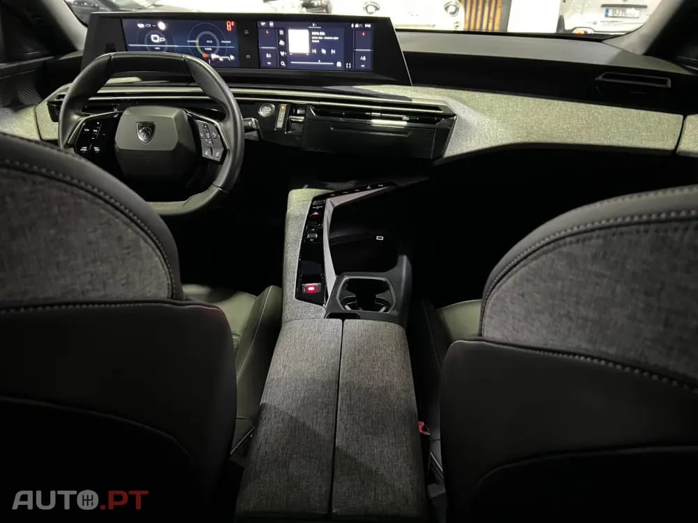 Peugeot 3008 1.2 Hybrid Allure e-DCS6