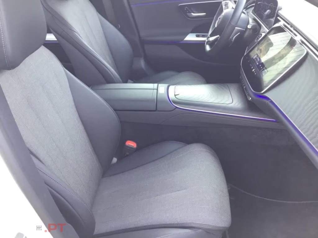 Mercedes-Benz E 300 I.V.A DEDUTIVEL e Limousine  