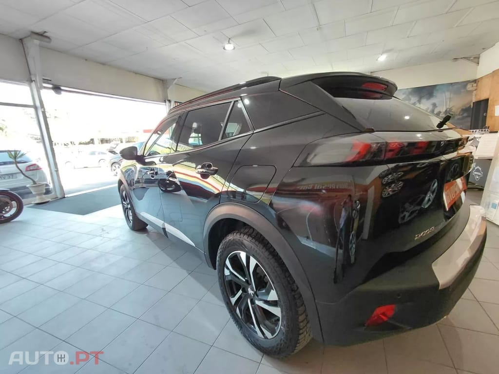 Peugeot 2008 1.2 PureTech Allure Pack