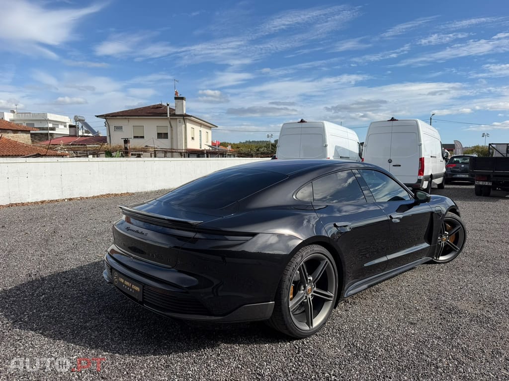 Porsche Taycan Turbo S