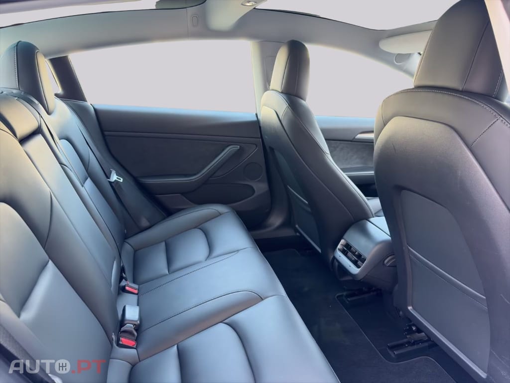 Tesla Model 3 Basis RWD I.V.A DEDUTIVEL