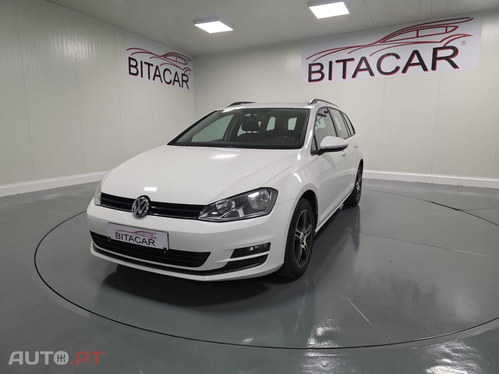 Volkswagen Golf 1.6 HDI CONFORTLINE