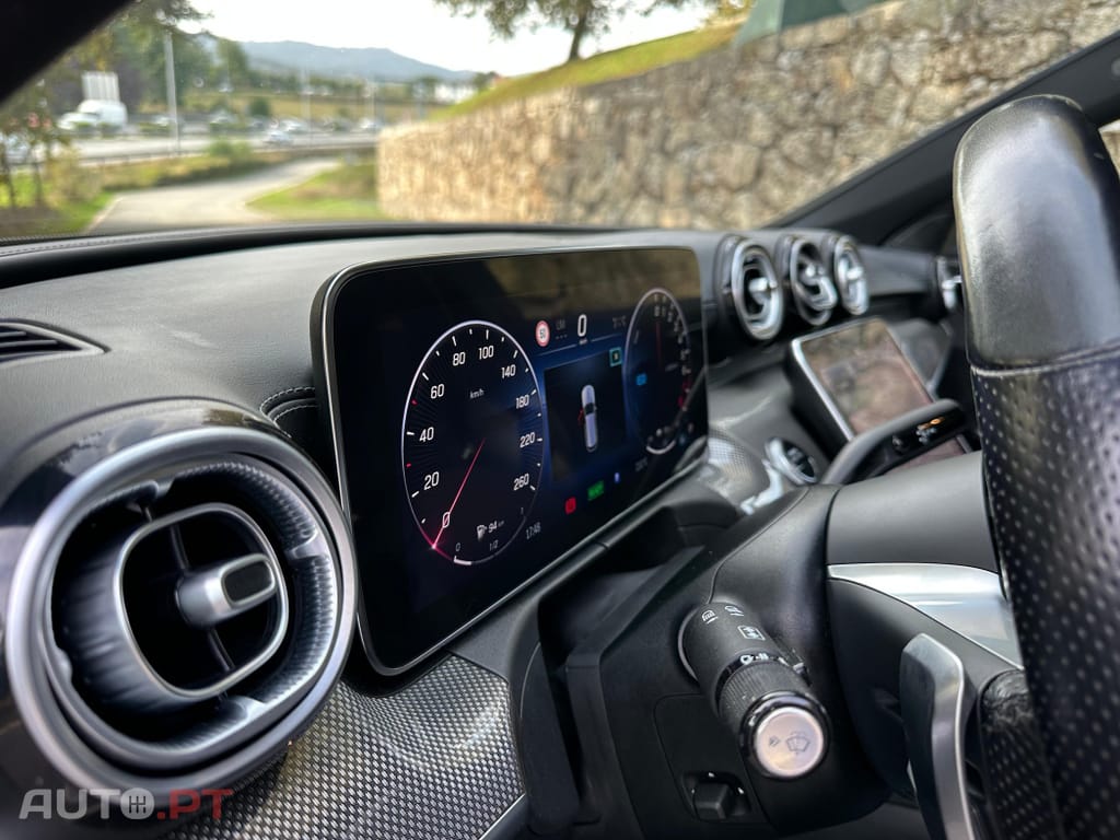 Mercedes-Benz C 300 e AMG Line